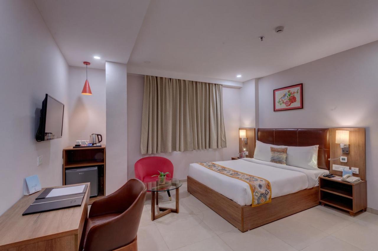 The Beacon Hotel Vadodara Eksteriør bilde